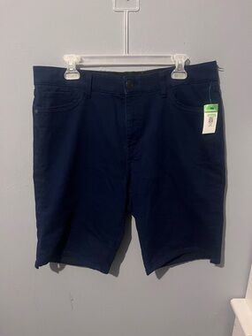 Liz Claiborne Men's Navy Flat-Front Shorts